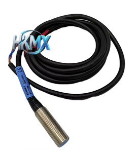 KEYENCE EV-112M Two-wire Self Contained Amplifier Proximity Sensors New - Product Image 1