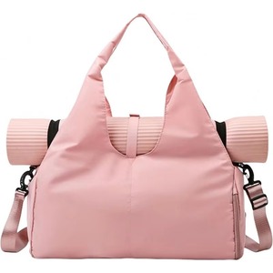 Échantillon gratuit : Sac de sport à bandoulière pour femme avec compartiment séparé pour chaussures, sac de rangement à main (tapis de yoga non inclus) - Product Image 2