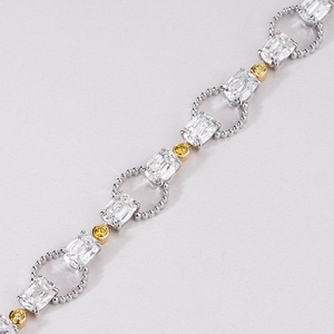 กำไลข้อมือทองคำแท้ 14K ประดับเพชรเลี้ยงในห้องปฏิบัติการสำหรับผู้หญิง เครื่องประดับหรูหราพร้อมเพชรระยิบระยับและดีไซน์สง่างามเหนือกาลเวลา - Product Image 4