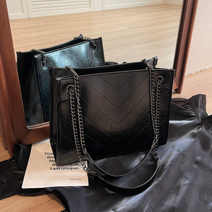 Cross-Border Casual Daily Crossbody <strong>Tote</strong> Chain <strong>Bag</strong> Women's <strong>Bag</strong> 2026 New Large Capacity Stitched Shoulder <strong>Bag</strong> - Product Image 1