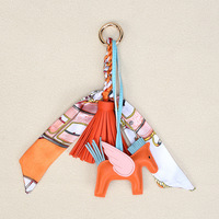 Porte-clés en cuir PU durable et écologique, style dessin animé cheval ailé, accessoire de sac, breloque, pendentif, ruban