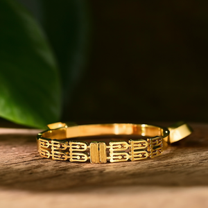 กำไลข้อมือแฟชั่นสแตนเลสสตีล ชุบทอง PVD ดีไซน์ทนทานและยั่งยืน - Product Image 3