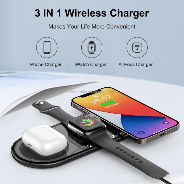 Portable Slim Desktop 3 in 1 Universal Wireless Fast Charging Station 15W Wireless Charger for Apple Android Phone Earphone