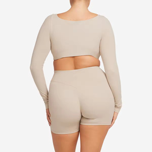 Customize Plus Size Gym Yoga 2pcs Set Quick Dry Women Long Sleeve Sports <b>Crop</b> <b>Tops</b> Gym Wear Fitness Shorts Activewear - Product Image 3