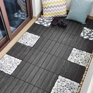 Gạch lát sàn PVC chống trơn trượt, chống thấm nước, kích thước 300x300MM, thiết kế gỗ nhựa thời trang, kiểu dáng tự lắp đặt cho sân thượng ngoài trời, vân gỗ - Product Image 4