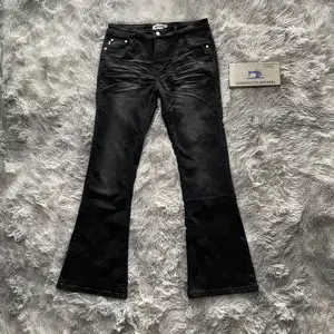 DENIMGUYS erkekler Vintage sıska alevlendi pantolon yüksek sokak rahat yığılmış sıska Bootcut Denim kot pantolon erkekler