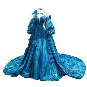 Vestido de Noche de Gala con Capa Desmontable de Lujo, Mangas Largas Abullonadas, Azul, con Pedrería y Cuentas - Product Image 4