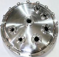 Tapa Sanitaria GMP de Acero Inoxidable 316L con Abrazadera Tri-Clamp y Múltiples Puertos para Tanques de Alimentos, Farmacéuticos, Fermentadores a Presión y Recipientes de Mezcla