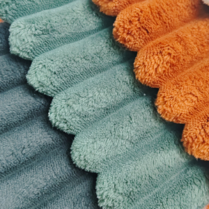 Sofá Cheneling de Tela Suave con Diseño Acolchado y Material Transpirable para un Hogar de Lujo - Product Image 1