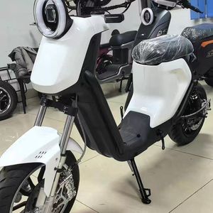 <span class=keywords><strong>Moto</strong></span> électrique Cruiser à succès, moteur arrière 1000W, batterie intégrée 60V, frein à disque, scooter électrique 40-60 km/h - Product Image 5