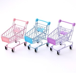 Yeni Ins Mini alışveriş sepeti süsleme, pembe arabası oyun evi süpermarket alışveriş sepeti masaüstü depolama süs - Product Image 1