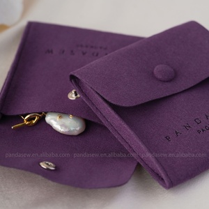 PandaSew Pochette à bijoux personnalisée avec logo, mini enveloppe, fermeture à bouton pression, pochette à bijoux en microfibre de luxe - Product Image 4