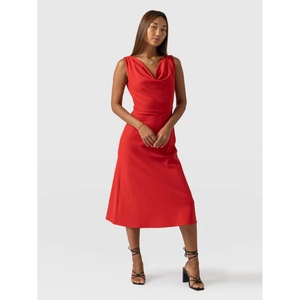 เดรสยาวแฟชั่นดีไซน์ใหม่ เซ็กซี่ ไร้แขน ทรงเข้ารูป ผ้าถัก ลายดอกไม้ สำหรับฤดูร้อน สไตล์ลำลอง สำหรับผู้หญิง - Product Image 2