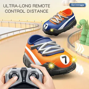 Nouveau Style 2022G 4CH RC jeu de Football jouet électrique avec télécommande légère Mini RC chaussures de Football voiture 2.4