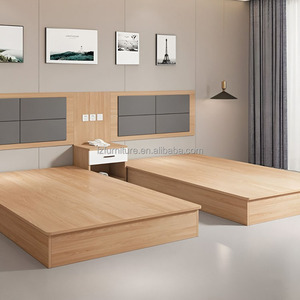 Lit simple ou double sur mesure avec cadre en bois, tête de lit capitonnée et tables de chevet intégrées pour ensemble de chambre à coucher en bois moderne pour hôtel 3 étoiles - Product Image 5