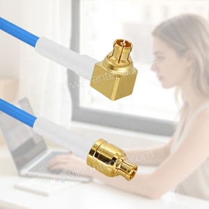 Connecteur femelle <span class=keywords><strong>SMP</strong></span> mini 90 degrés bleu vers connecteur femelle SSMP avec câble .047 - Product Image 3