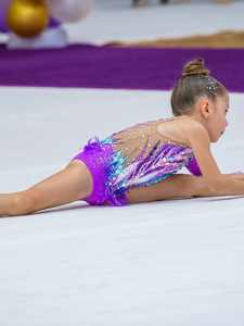 Фиолетовый блестящий, украшенный стразами, дышащий, без бретелек, спандекс/хлопковое трико для художественной гимнастики, для соревнований для девочек - Product Image 3