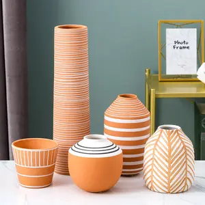 Großhandel nordischen matten Wohnkultur Zubehör Blumenvase Vintage Keramik Terrakotta Ton Vase Keramik