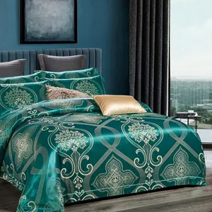 Luxury Quilted Bedding Polyester Comforter Sets Jacquard Bedding Sets