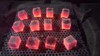 Charbon de noix de coco de qualité supérieure utilisé pour la fabrication de briquettes de charbon à chicha indonésiennes