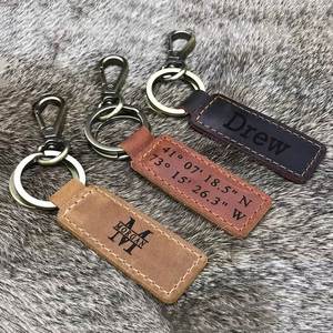 Porte-clés personnalisé en cuir, nom, haute qualité, durable, impression sérigraphique, style vintage, cadeaux pour la Saint-Valentin - Product Image 5