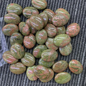 Commercio all'ingrosso 45mm cristalli di guarigione di <span class=keywords><strong>pietra</strong></span> del drago <span class=keywords><strong>Bloodstone</strong></span> <span class=keywords><strong>pietra</strong></span> di palma di cristallo per la vendita - Product Image 4