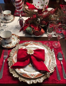 <span class=keywords><strong>Assiette</strong></span> de présentation en plastique texturé doré de 13 pouces avec bord festonné pour la décoration de table de mariage, banquet ou événement - Product Image 4