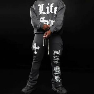 Diseño libre 500gsm Apliques <span class=keywords><strong>de</strong></span> diamantes <span class=keywords><strong>de</strong></span> imitación Lavado ácido Sun Faded Raw Hem Hoodie Streetwear Flare Set Parches Bordado Sudadera con capucha personalizada - Product Image 4