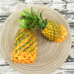 Piña Artificial Decorativa Grande de Plástico, Accesorio para Fotos, para Sala de Estar, para Festividades Navideñas - Product Image 5