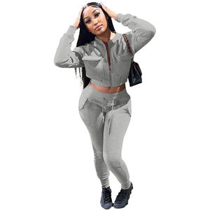 Logo personnalisé pour femmes broderie haut court et <span class=keywords><strong>pantalon</strong></span> de jogging ensemble solide fermeture éclair à capuche survêtement vêtements de sport décontracté deux pièces conception - Product Image 1