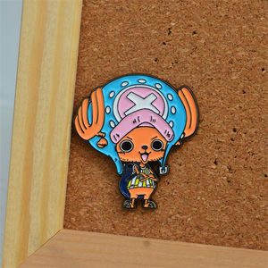 Pins Metálicos de Alta Calidad de Anime Monkey D. Luffy Straw Hat Crew Tony Chopper para Decoración de Mochilas y Ropa - Product Image 6