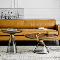 Table basse en verre trempé intégrée au design minimaliste moderne pour salon, petite table d'appoint créative en métal haut de gamme pour bureau