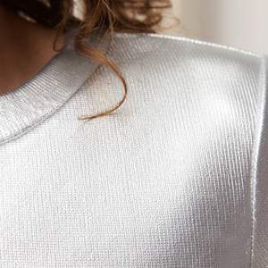 T-shirt da donna in <span class=keywords><strong>Lurex</strong></span> a manica corta rivestita in argento di alta qualità - Product Image 5