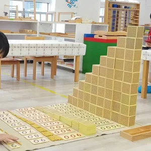 热木制教育玩具蒙特梭利数学材料金珠千立方的孩子