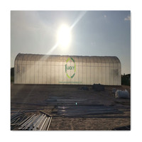 Serre agricole monopente facile à assembler avec couverture en film PE pour la culture de tomates et système de climatisation