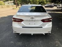 Coche usado eléctrico Toyota Camry XSE 2023 con asientos de cuero con techo solar panorámico y dirección izquierda fabricado en Japón