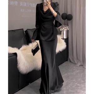 Tenues de créateur Printemps-Automne 2026 : Ensemble élégant et tendance haut de gamme avec haut à col nœud et <span class=keywords><strong>jupe</strong></span> pour <span class=keywords><strong>femme</strong></span> - Product Image 4