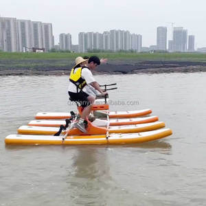 Vélo aquatique gonflable en PVC durable, capacité 3 personnes, bateau à pédales stable pour la location touristique dans les sites panoramiques - Product Image 1