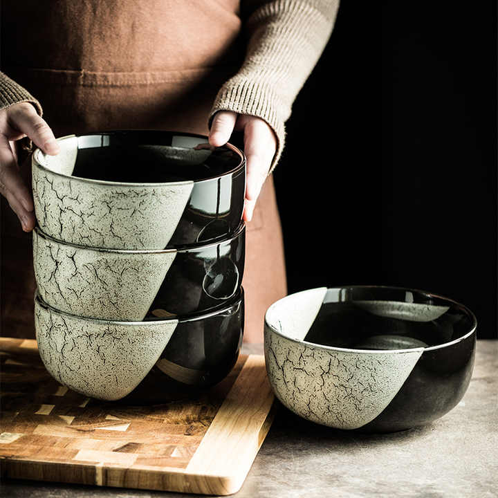 Customized 6.5-7.5 Inch round Ceramic Noodle Bowl with Chopsticks Household Soup & Rice Bowl for Home Restaurant Party Occasions
