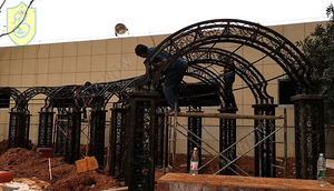 Paviliun Logam Dekoratif Desain Kustom Tanaman Indah Pergolas Besi Tempa Antik Terstruktur - Product Image 4