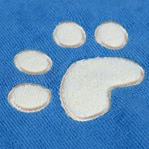 Großhandel Custom Cartoon Logo Bad Haustier Handtuch Wasch bar Schnellt rocknend Absorbent Bestickt Druck Mikro faser Hunde tuch - Product Image 5