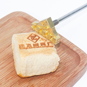 Bolso de Mano de Cuero PU con Diseño de Pastel, Logotipo Personalizado en Relieve, Molde de Cobre, Venta Directa de Fábrica - Product Image 1