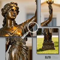 Lampe torche personnalisée de haute qualité en bronze moulé sur pied pour femme Sculptures pour cour extérieure Villa Décoration Métal Artisanat