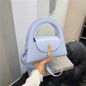 Bolso de mano de alta calidad para mujer, nuevo bolso de hombro semicircular, estilo retro con cierre completo. - Product Image 5