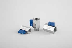 บอลวาล์วสแตนเลสขนาดเล็กพร้อมหัวกัดกลึง CNC แบบเกลียวตัวเมียที่จับพีวีซีที่กำหนดเอง - Product Image 2