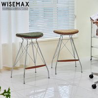 WISEMAX FURNITURE Tabouret de bar design vintage pour comptoir de cuisine Siège en bois massif en tissu Chaise haute de bar avec repose-pieds pour restaurant