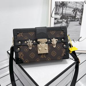 Bolso de Moda con Diseño de Caja, Estampado Retro, Bolso Pequeño de Mano para Mujer, Bolso Bandolera Mini Tipo Cartera - Product Image 1