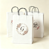 Sacs shopping en papier kraft personnalisés avec logo pour restaurants, vente en gros, poignées imprimées acceptées pour l'emballage alimentaire et la promotion