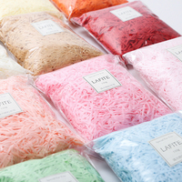 Papier de remplissage pour boîte cadeau recyclable en gros, papier froissé coloré pour emballage cosmétique
