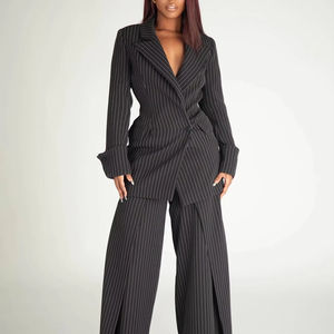 Blazer respirant écologique à col en V pour femmes - Product Image 1